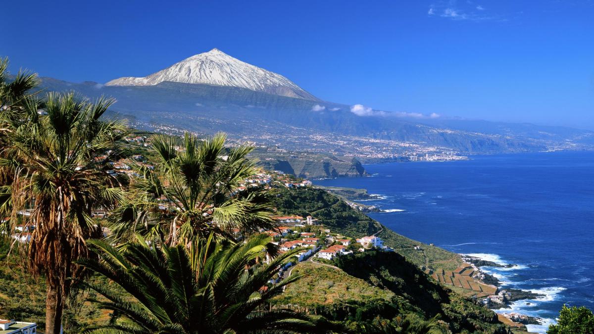 Blick auf La Orotava, Puerto de la Cruz und den Pico del Teide